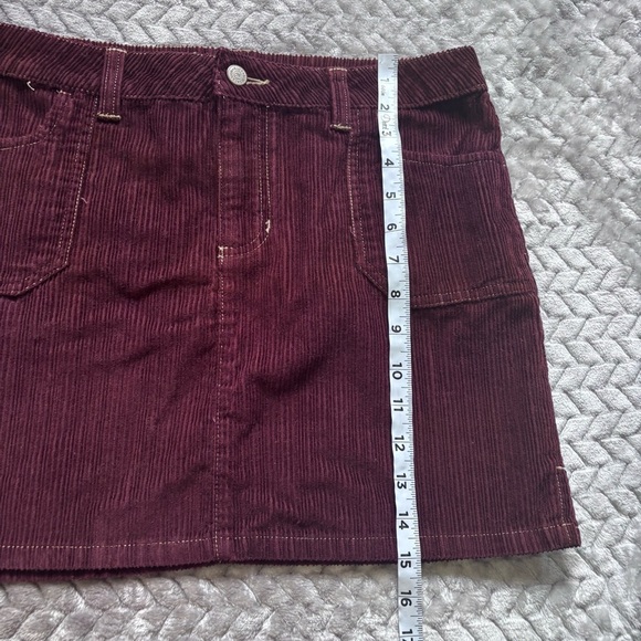 Y2K Canyon River Blues mini corduroy burgundy mini skirt size 9 - Picture 6 of 9